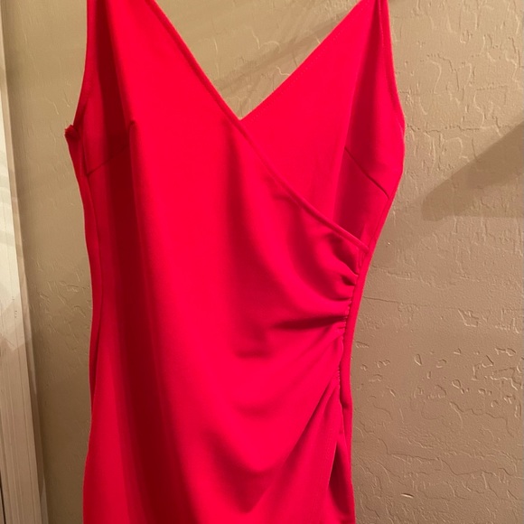 red dress - Picture 2 of 5